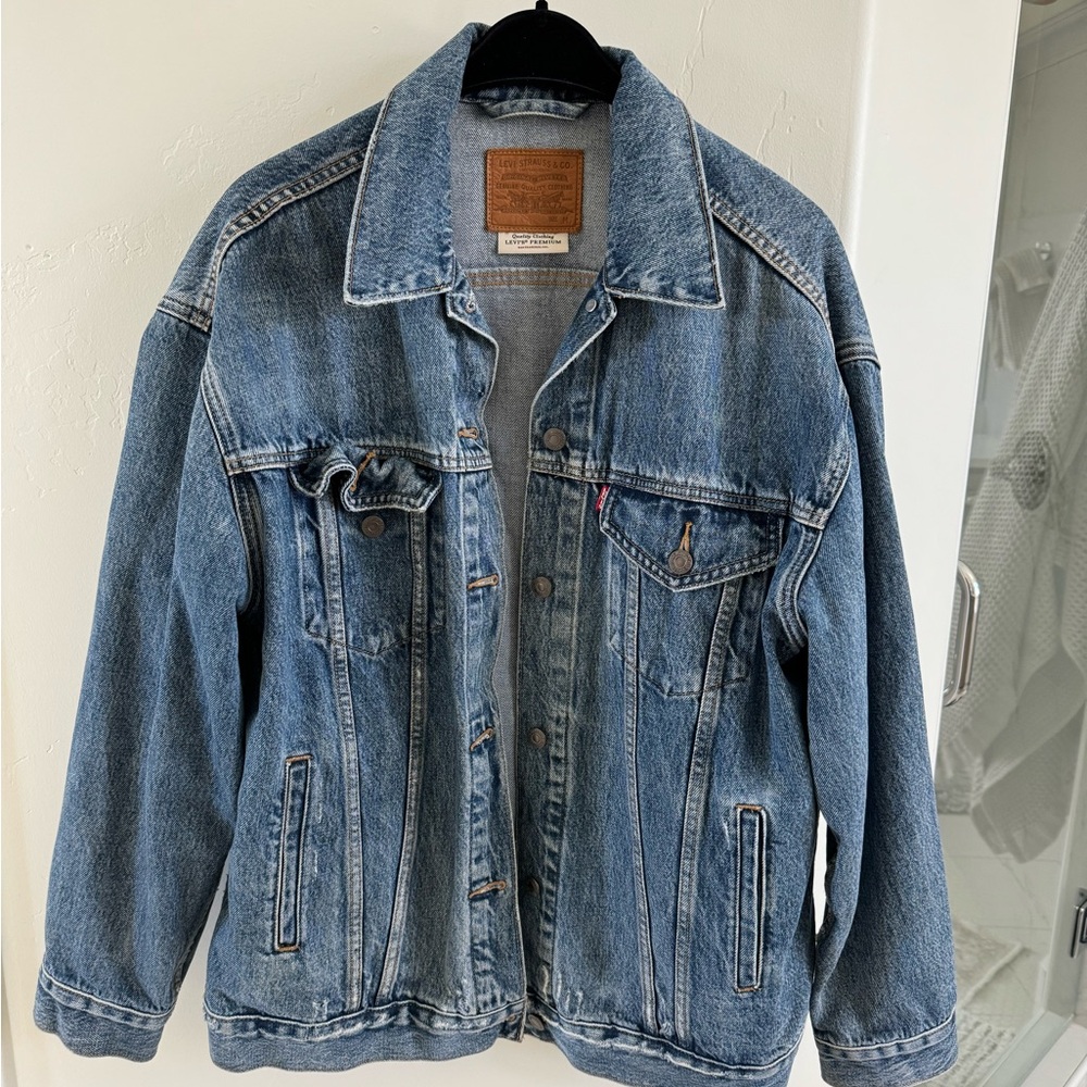 Levi Oversized Jacket
